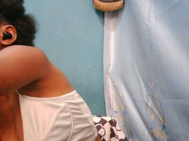 Sorayah1 live cam preview