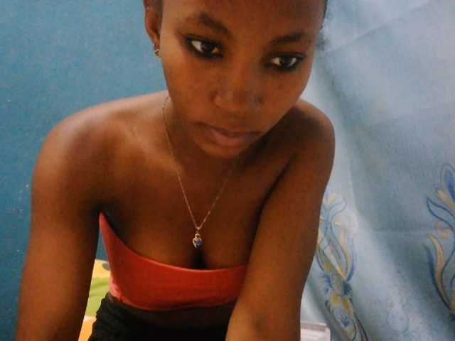 Sorayah1 live cam on BongaCams