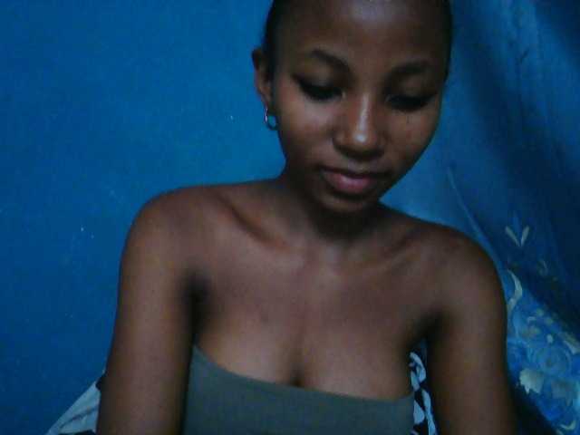 Sorayah1 live cam on BongaCams