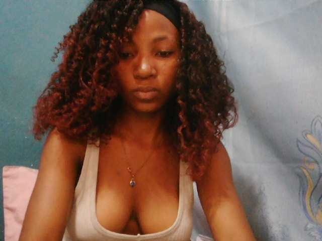 Sorayah1 live cam on BongaCams