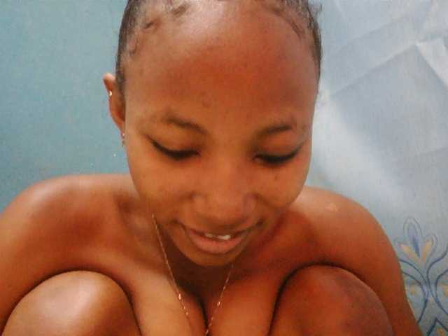 Sorayah1 live cam on BongaCams