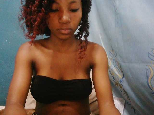 Sorayah1 live cam on BongaCams
