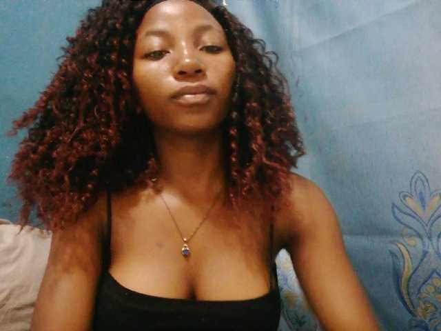 Sorayah1 live cam on BongaCams
