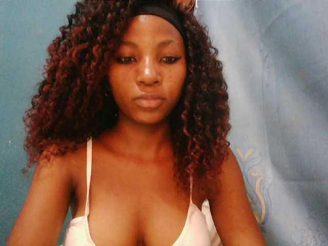 Sorayah1 live cam on BongaCams