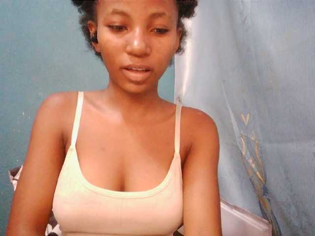 Sorayah1 live cam on BongaCams