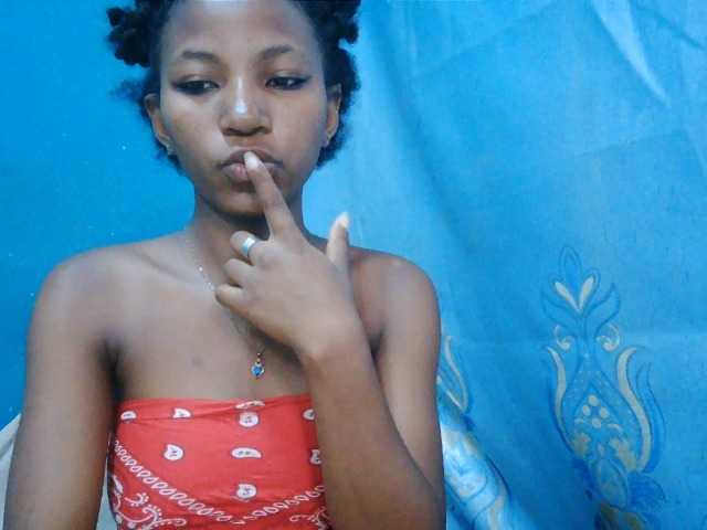 Sorayah1 live cam on BongaCams
