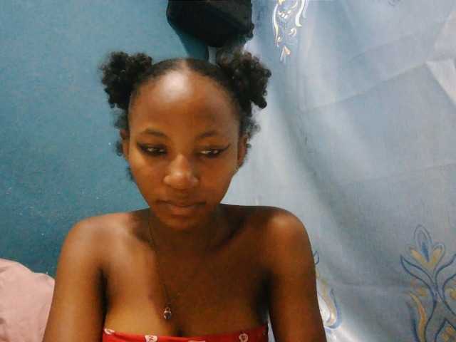 Sorayah1 live cam on BongaCams