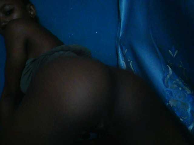 Sorayah1 live cam on BongaCams