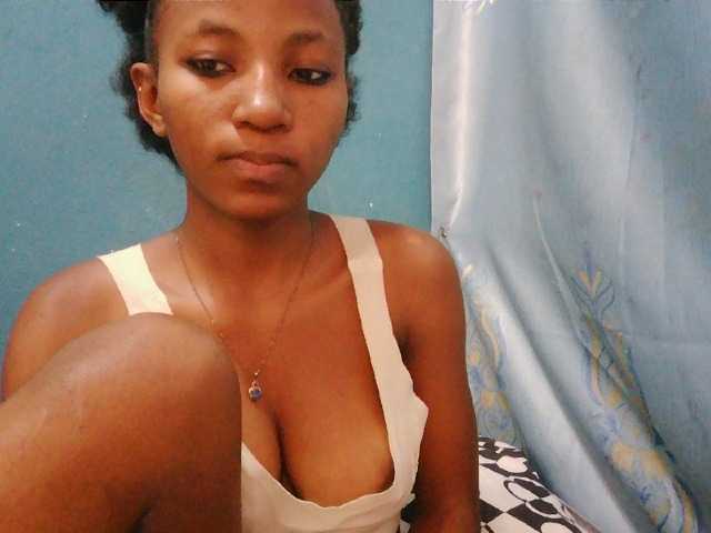 Sorayah1, en vivo ahora en BongaCams