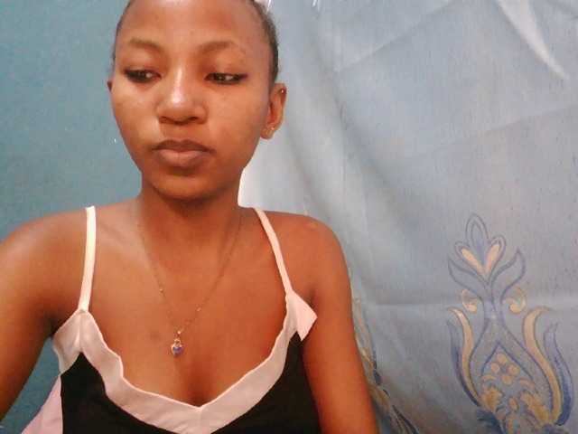 Sorayah1 live cam on BongaCams
