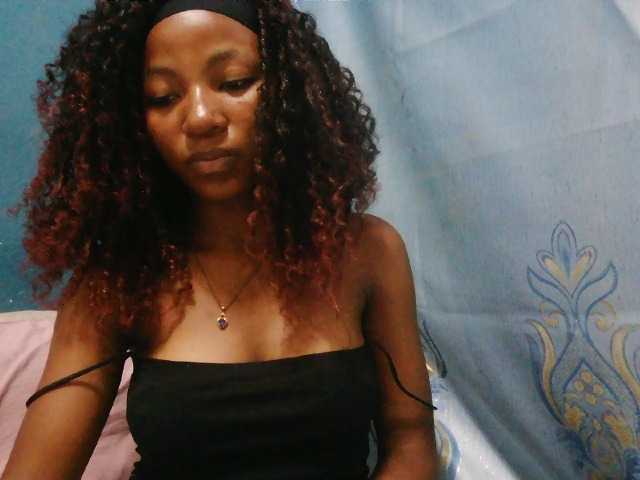 Sorayah1 live cam on BongaCams