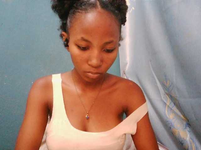 Sorayah1, en vivo ahora en BongaCams