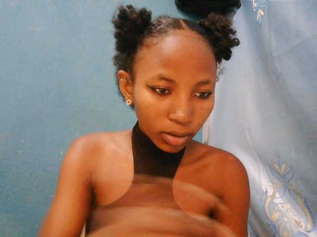 Sorayah1 live cam on BongaCams