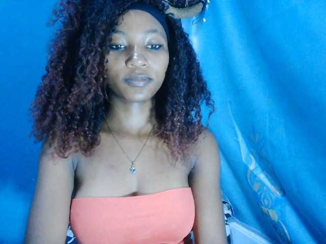 Sorayah1 live cam on BongaCams
