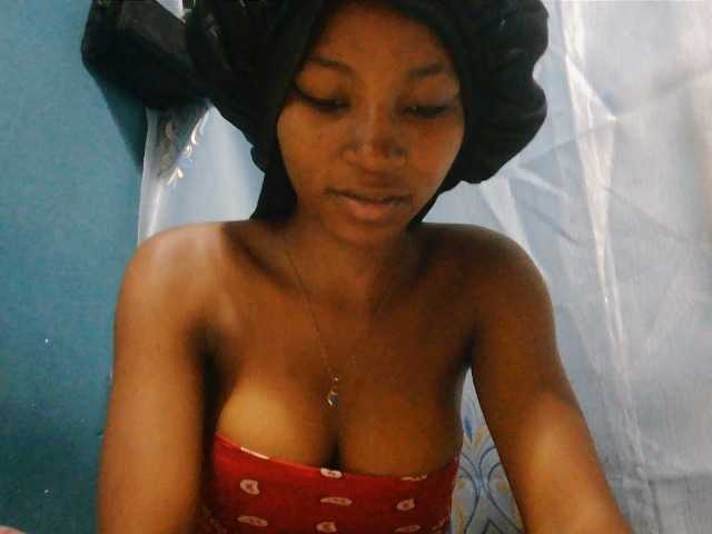 Sorayah1 live cam on BongaCams