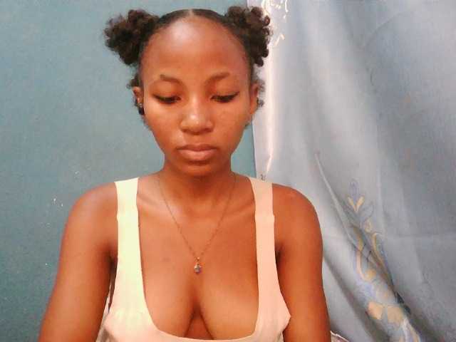 Sorayah1, en vivo ahora en BongaCams