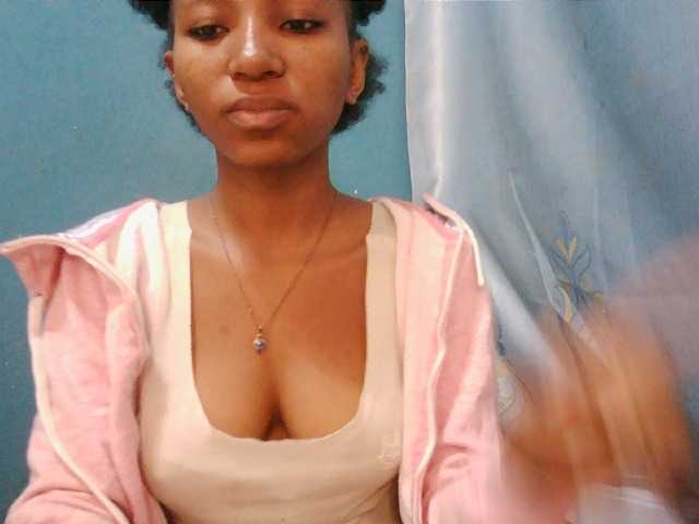 Sorayah1, en vivo ahora en BongaCams