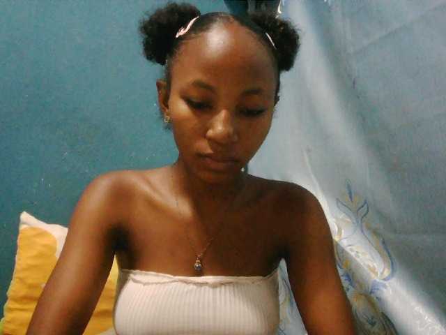 Sorayah1 live cam on BongaCams
