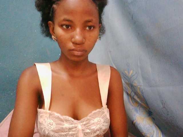 Sorayah1 live cam on BongaCams