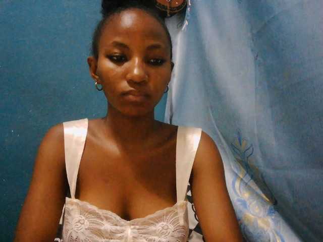 Sorayah1 live cam on BongaCams