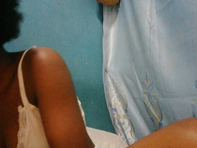 Sorayah1 live cam on BongaCams