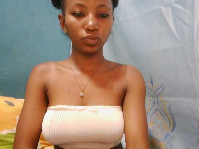 Sorayah1 live cam on BongaCams