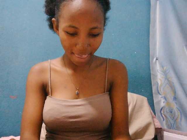 Sorayah1 live cam preview