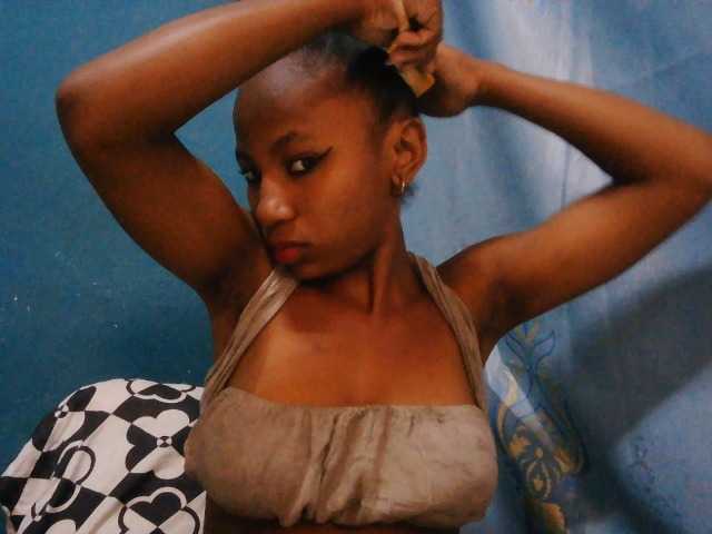 Sorayah1 live cam on BongaCams