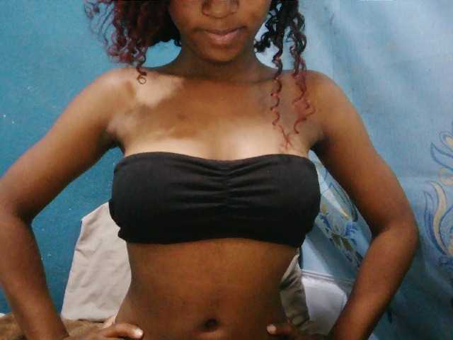 Sorayah1 live cam on BongaCams
