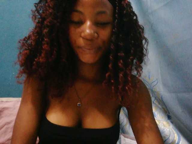 Sorayah1 live cam on BongaCams