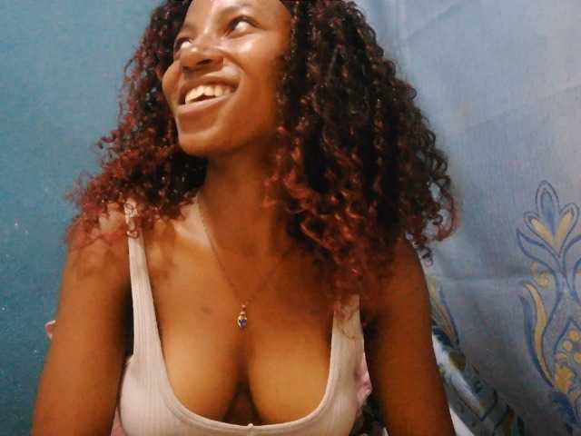 Sorayah1 webcam bongacams model stream image