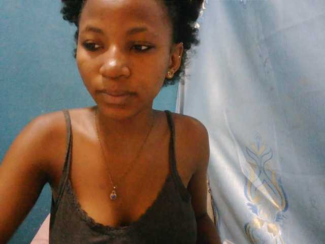 Sorayah1 live cam on BongaCams
