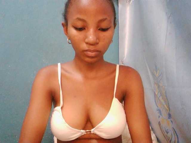 Sorayah1 live cam on BongaCams