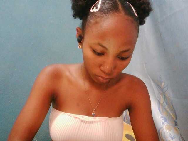 Sorayah1 live cam on BongaCams