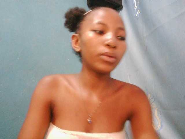 Sorayah1 live cam on BongaCams
