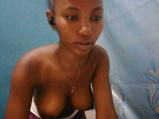 Sorayah1 live cam on BongaCams