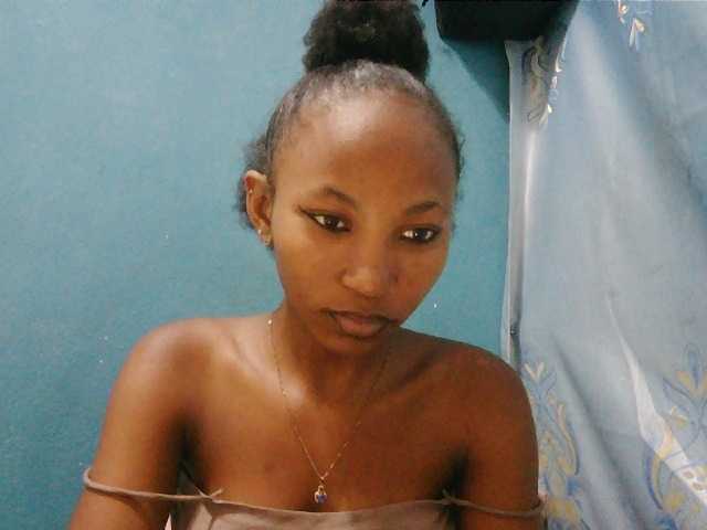 Sorayah1 live cam on BongaCams