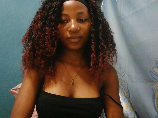 Sorayah1 live cam on BongaCams