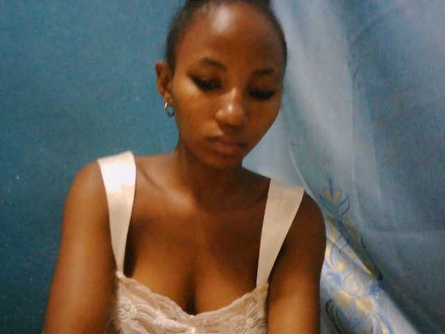 Sorayah1 live cam on BongaCams