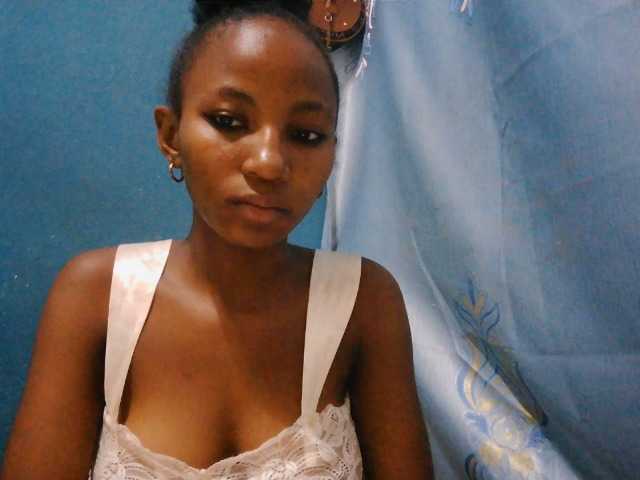 Sorayah1 live cam on BongaCams
