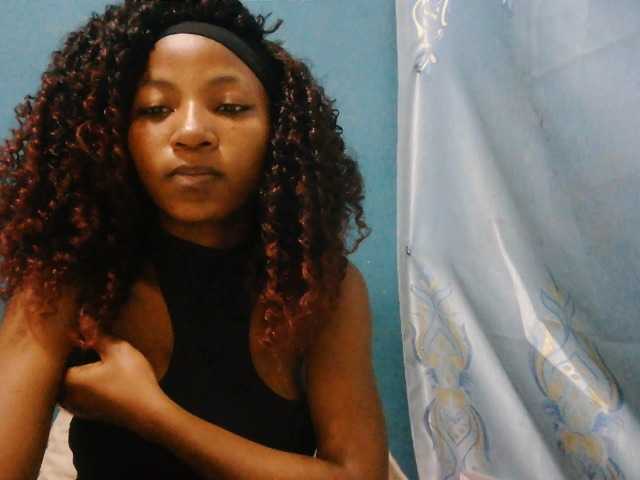 Sorayah1 live cam on BongaCams