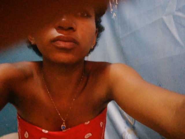 Sorayah1 live cam on BongaCams