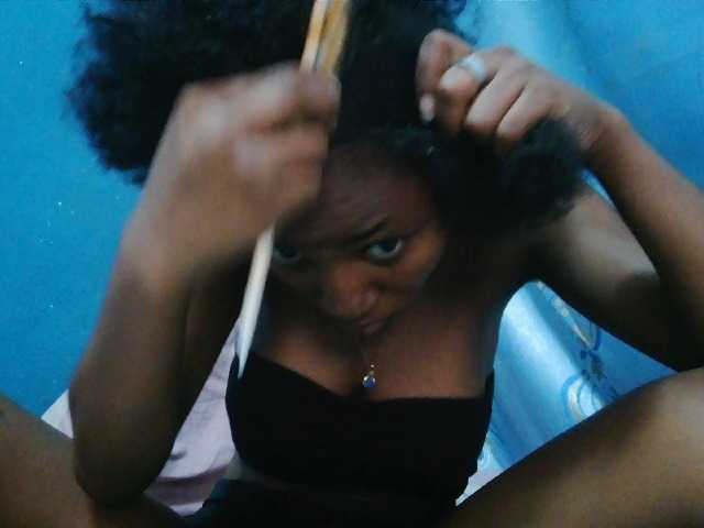 Sorayah1 live cam on BongaCams