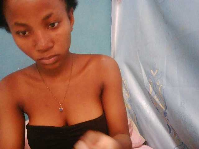 Sorayah1 live cam on BongaCams