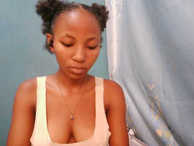Sorayah1 live cam on BongaCams