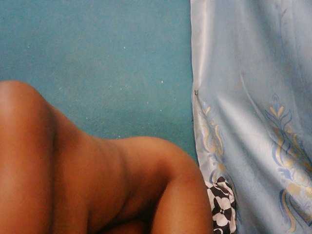 Sorayah1 live cam on BongaCams