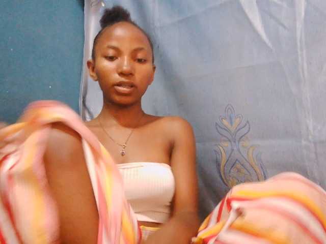 Sorayah1 live cam on BongaCams
