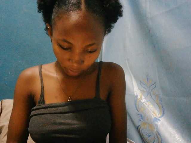 Sorayah1 live cam on BongaCams