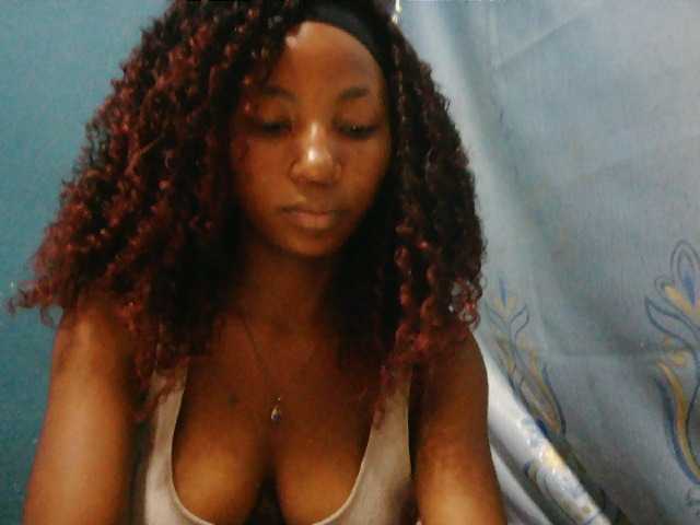 Sorayah1 live cam on BongaCams