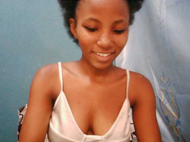 Sorayah1 live cam on BongaCams